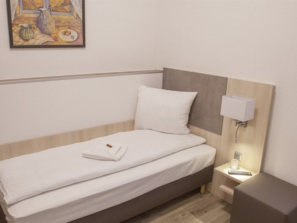 Hotel Schugt Brauweiler Kültér fotó