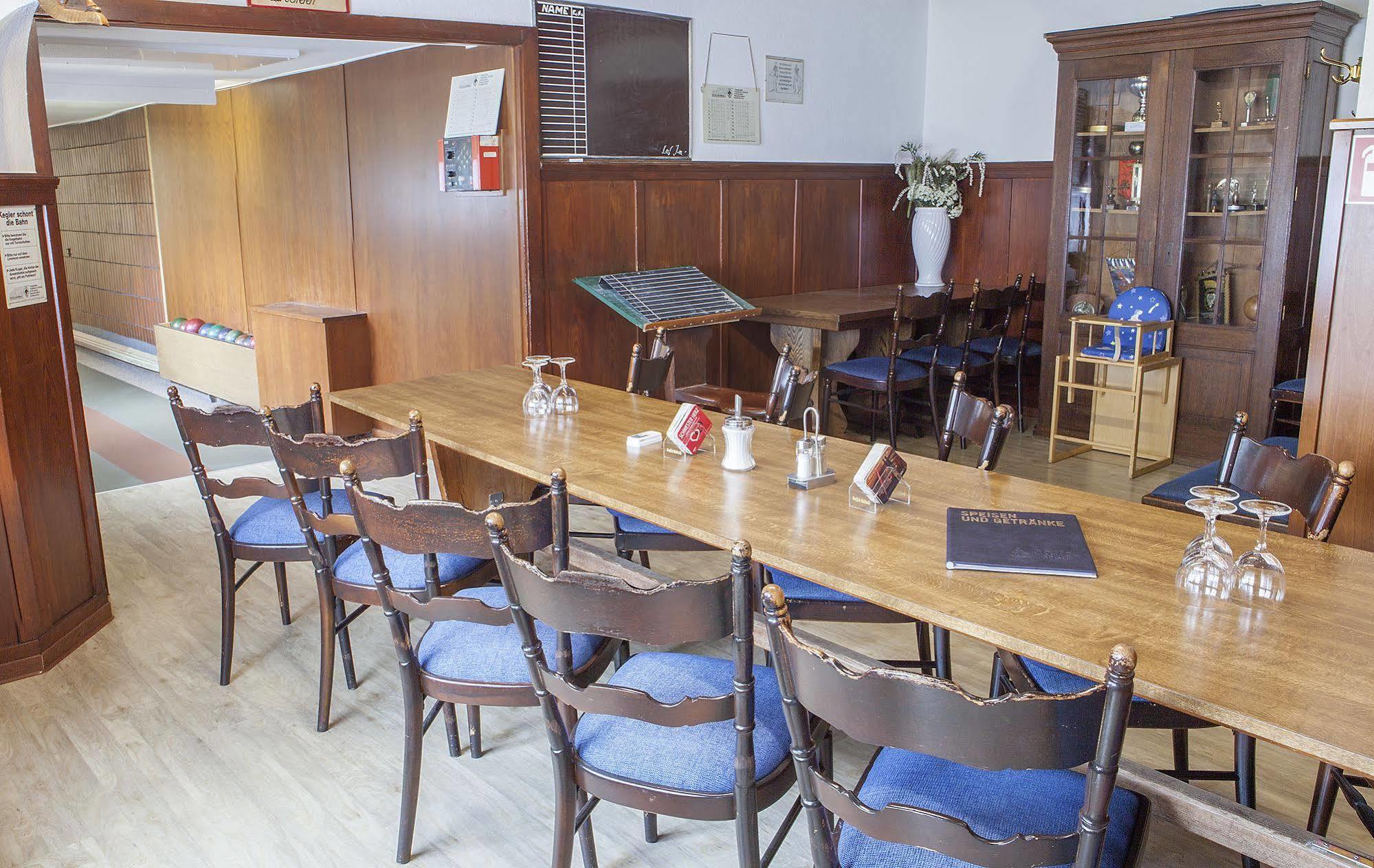 Hotel Schugt Brauweiler Kültér fotó