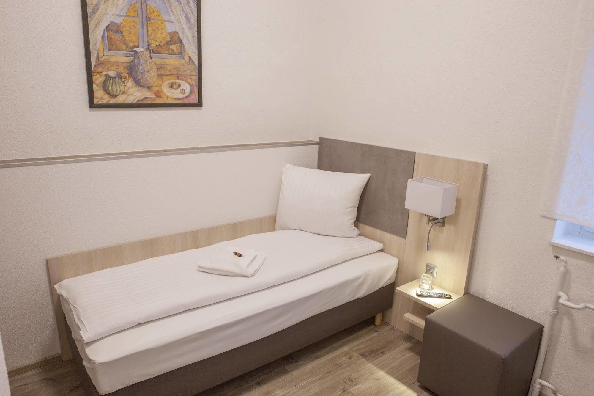 Hotel Schugt Brauweiler Kültér fotó