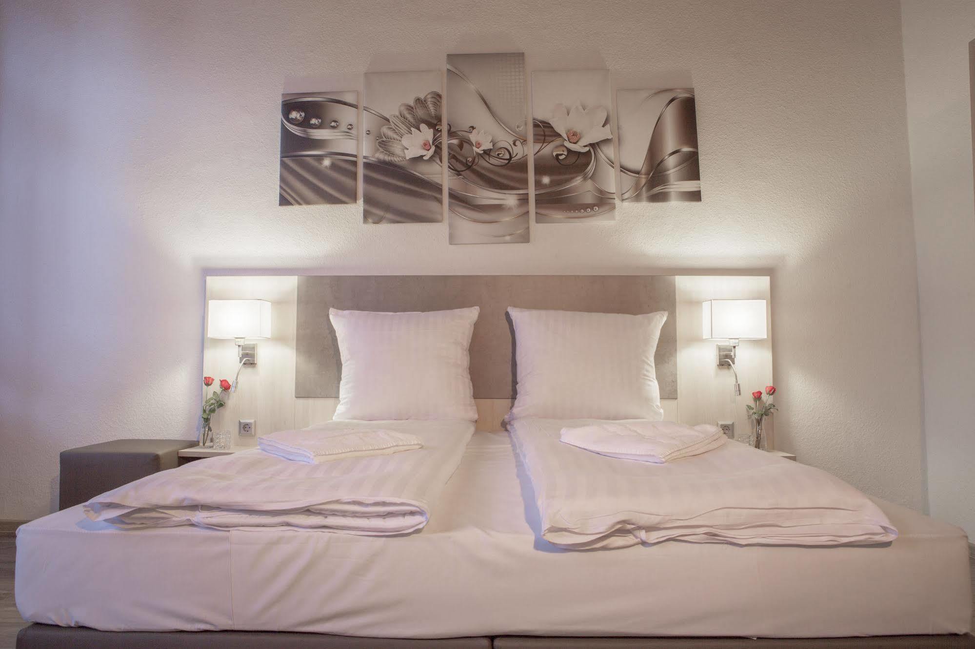 Hotel Schugt Brauweiler Kültér fotó