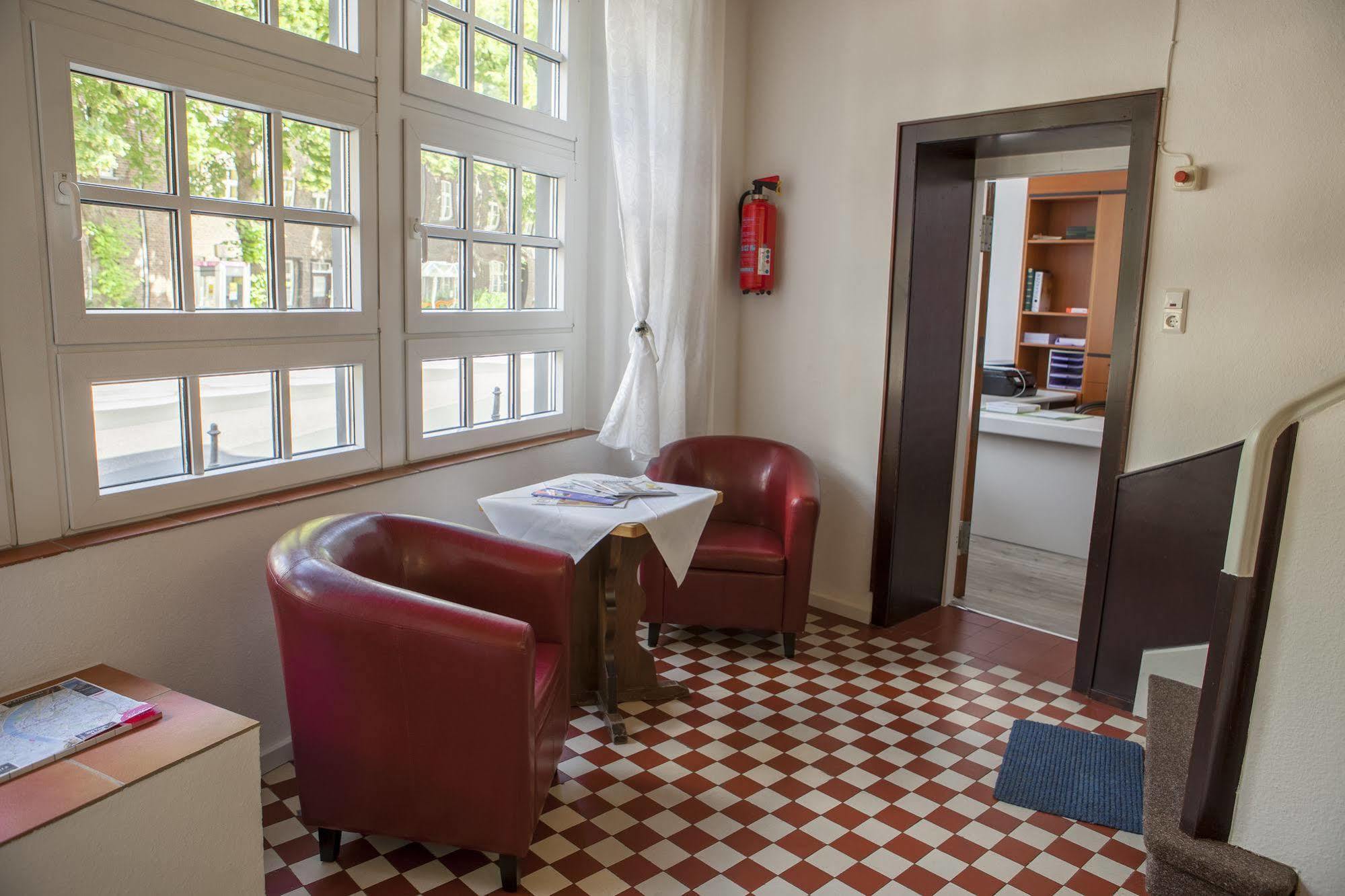 Hotel Schugt Brauweiler Kültér fotó
